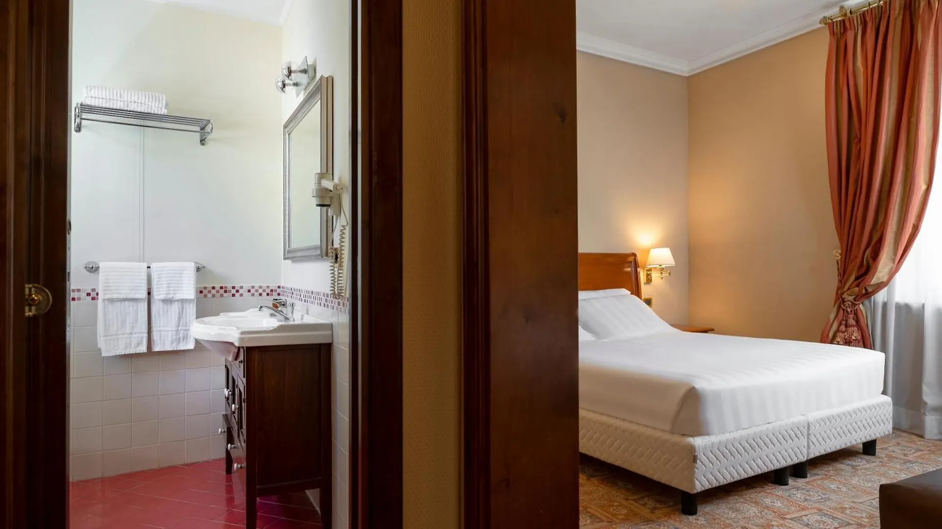 **  Hotel Oceania Rome Italy