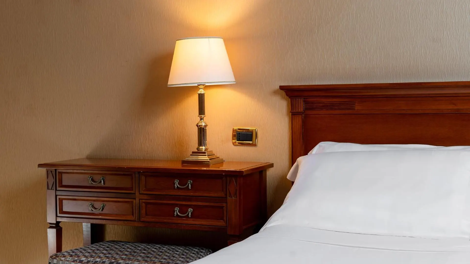 **  Hotel Oceania Rome Italy