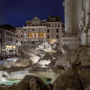 Trevi Ab Aeterno - Amazing View Of The Trevi Fountain Apartment
