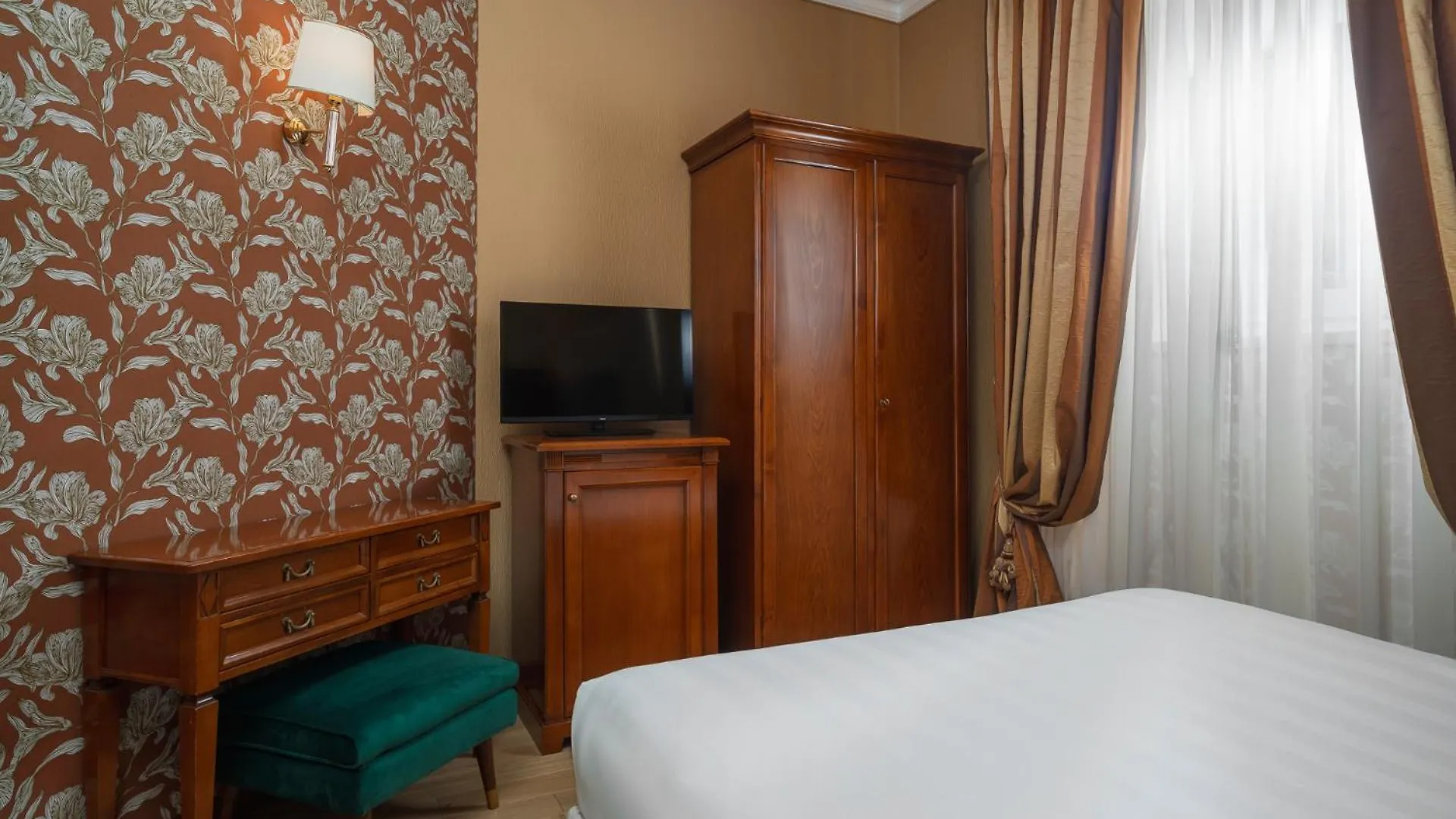Hotel Oceania Rome 2*,  Italy
