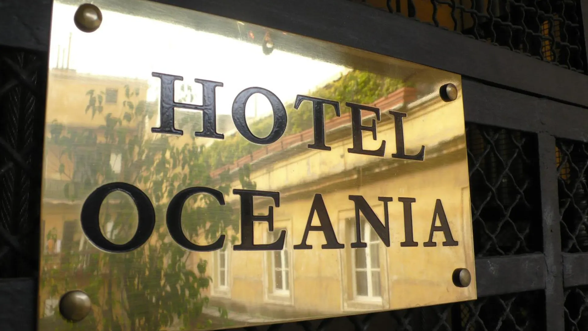 Hotel Oceania Rome 2*,
